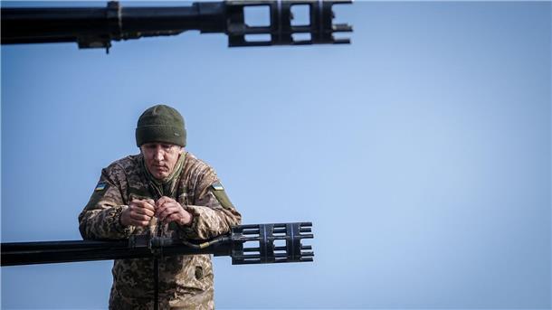 Zwei Jahre Ukraine-Krieg: Schmerz und quälende Ungewissheit Der Gepard-Panzer wird zur Abwehr von feindlichen Drohnen, Flugzeugen oder Hubschraubern eingesetzt.
