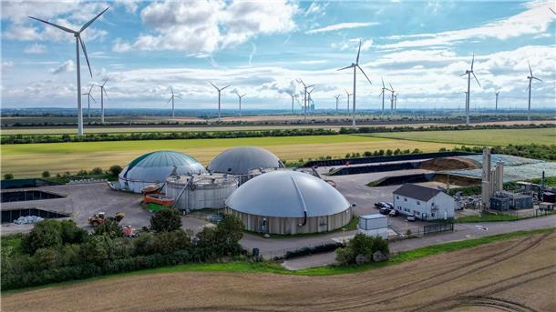 Zukunft der Biogasförderung entscheidet sich im Januar Der Gesetzgeber will in der Zukunft hochflexible Anlagen haben, um Solar- und Windkraftanlagen optimal zu ergänzen. (Symbolbild)