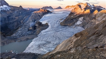 Der Gletscher Claridenfirn im Schweizer Kanton Glarus war im September 2025 komplett schneefrei.