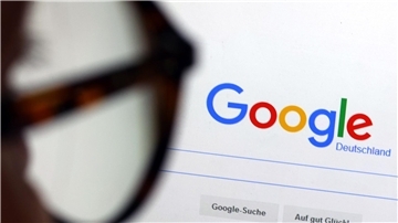 Der Google-Konzern Alphabet muss nach Einschätzung des Bundeskartellamtes seinen Nutzern mehr Wahlmöglichkeiten bei der Verarbeitung ihrer Daten einräumen.