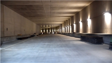 Der Hafentunnel ist abermals teurer geworden. Die Kosten liegen derzeit bei rund 259 Millionen Euro. Unklar ist, wann der Tunnel dem Verkehr übergeben werden kann.