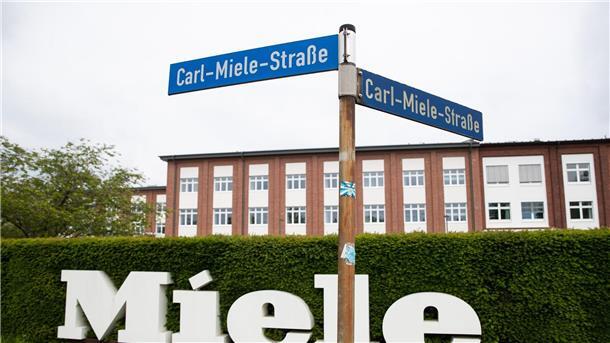 Der Hausgeräte-Hersteller Miele aus Gütersloh baut weltweit 2000 Stellen ab.