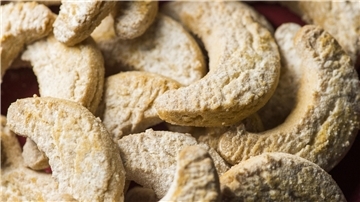 Der Heimatverein Wilstedt lädt Kinder zum Backen ein. Dabei kann gebacken werden, was gefällt: Marmeladenkekse, Kekse zum Ausstechen, Nusskekse, Löffelkekse und mehr.