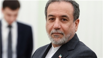 Der Iran prüft laut Außenminister Araghtschi, ob erneute Gespräche mit den USA im nationale Interesse sind.