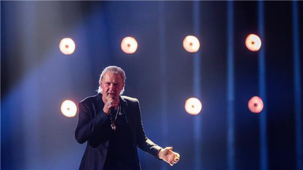 Thorsten Schorn feiert Premiere als ESC-Kommentator Der irisch-australische Sänger Johnny Logan ist der einzige Interpret, der den Eurovision Song Contest zweimal gewonnen hat