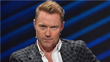 Der irische Sänger Ronan Keating wurde mit 16 Jahren für die Band Boyzone gecastet.