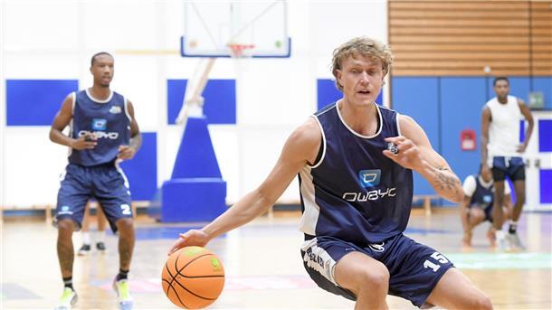 Der Isländer Hilmar Henningsson war zwei Monate mit Islands Nationalmannschaft unterwegs und ist daher topfit.