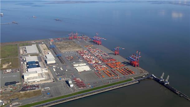 Der Jade-Weser-Port, Deutschlands einzigem Tiefwasserhafen.