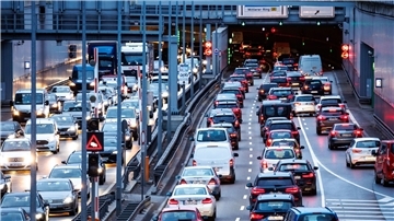 Der Jahresmittelgrenzwert für Stickstoffdioxid wurde voraussichtlich unter anderem an einer verkehrsnahen Messstation in München überschritten.