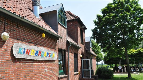 Der Kindergarten in Abbehausen soll einen Anbau erhalten. Bevor hierüber endgültig entschieden wird, möchte die WIN von der Verwaltung eine Reihe von Fragen beantwortet haben.
