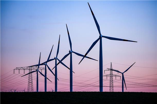 Windparks: Kreis hat potenzielle Flächen für den Ausbau veröffentlicht Der Kreis Cuxhaven drückt aufs Gaspedal: 4,4 Prozent der Kreisfläche sind potenziell für Windparks geeignet.