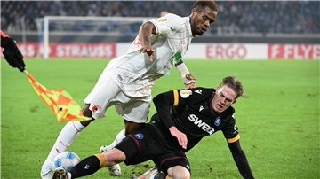 Der KSC und der FCA lieferten sich ein intensives Pokal-Duell.