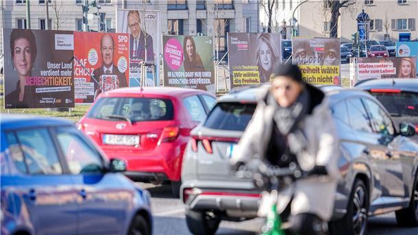 Das sagen Parteien in Niedersachsen zur Bundestagswahl Der kurze Winterwahlkampf war zuletzt geprägt von der Debatte über eine Begrenzung der Migration. (Archivbild)