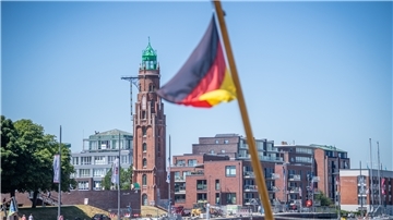 Der Loschenturm – die „Kathedrale am Meer“ – gehört zu den Architektur-Lieblingen wie auch die „Hollandhäuser“ an der Deichstraße.