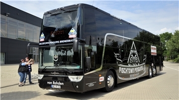 Der Mannschaftsbus der Fischtown Pinguins.