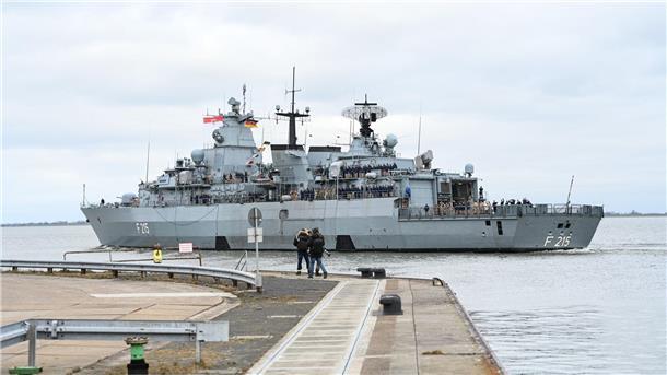 Der Marinestützpunkt in Wilhelmshaven ist der größte Bundeswehrstandort in Deutschland. (Archivbild)