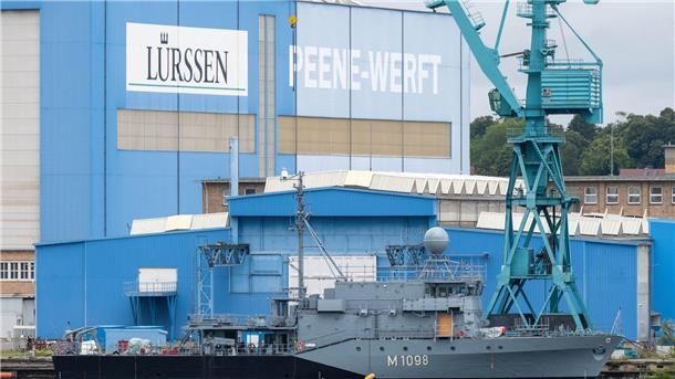 Maritimer Koordinator im Norden - Besuch nährt Hoffnungen Der Maritime Koordinator der Bundesregierung, Christoph Ploß, hat die Peene-Werft in Wolgast besucht. (Archivbild)