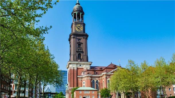 Städtetrip nach Hamburg: Fakten & Tipps Der Michel in Hamburg
