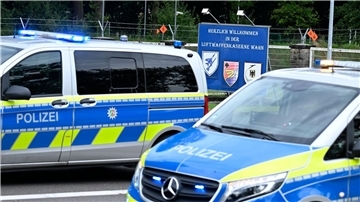 Der Militärflugplatz Köln-Wahn wurde wegen der Ermittlungen abgesperrt. 