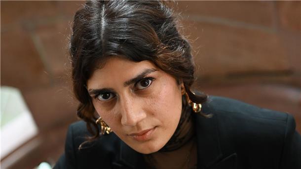 Der mit 15.000 Euro dotierte Preis der LiteraTour Nord 2023 geht an die Schriftstellerin Fatma Aydemir.