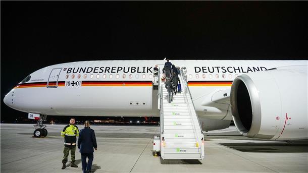 Der neue Airbus A350 „Konrad Adenauer“ steht für die Reise des Bundeskanzlers nach Lateinamerika mit der ersten Station in Argentinien bereit.
