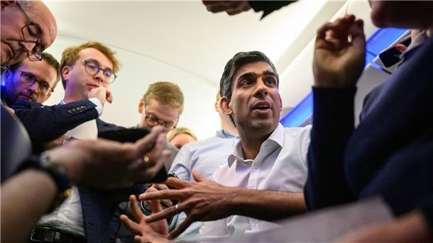 Großbritannien kämpft gegen die Rezession Der neue britische Premierminister Rishi Sunak.