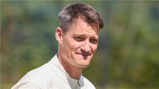 St. Pauli gewinnt bei Blessin-Debüt nur mit Mühe Der neue Cheftrainer Alexander Blessin gewann das erste Testspiel mit dem FC St. Pauli.