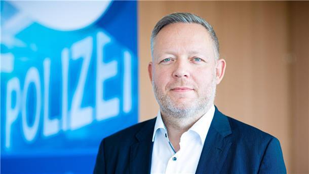 LKA-Chef will junge Menschen auf Gaming-Plattform ansprechen Der neue niedersächsische LKA-Präsident Thorsten Massinger rät Eltern: Schaut hin, was eure Kinder auf Tiktok oder Twitch erleben.