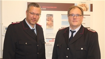 Der neue Ortsbrandmeister Normen Wöhlkens und der neue Stellvertreter Kai Brünjes.