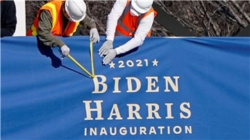 Der neue US-Präsident Joe Biden will ab heute die amerikanische Nation wieder vereinen. Der 78-Jährige, der als bislang ältester Präsident ins Weiße Haus einziehen wird, erreicht den Höhepunkt seiner jahrzehntelangen politischen Karriere. 