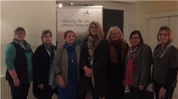 Der neue Vorstand des Landfrauenvereins Rhade (von links): Marion Bohling, Elke Rosenbrock, Gisela Marquarding, Birgit Müller, Birgit Arndt, Birgit Peper und Sabine Paulsen. Außerdem gehört Gerda Laßwitz dazu (fehlt). 