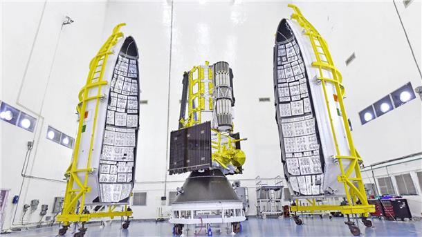 Der NISAR-Satellit im indischen Weltraumbahnhof Satish Dhawan Space Center. (Foto Archiv)