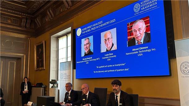Chemie-Nobelpreis für drei Quantenpunkt-Forscher Der Nobelpreis für Chemie geht in diesem Jahr an Moungi Bawendi, Louis Brus und Alexei Ekimov für die Entdeckung und Entwicklung von sogenannten Quantenpunkten.