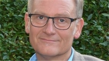 Der Nordenhamer Zahnarzt Peter Hinrichs sieht als Vertreter der Kassenzahnärztlichen Vereinigung die Entwicklung der zahnärztlichen Versorgung im Landkreis mit Sorge.