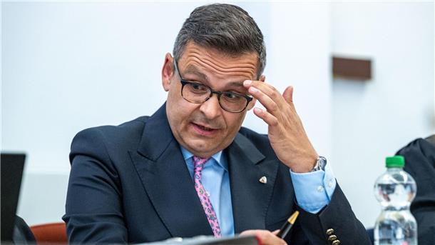 Söder-Beleidigung: Geldstrafe gegen Ex-Politiker Grosz Der österreichische Ex-Politiker Gerald Grosz will gegebenenfalls bis vor das Bundesverfassungsgericht ziehen.