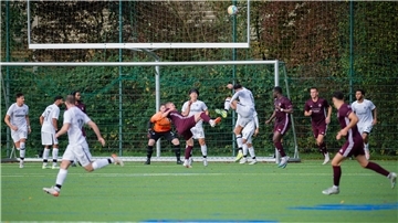 Der OSC Bremerhaven spielt bei der SG Aumund-Vegesack.