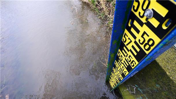 Der Pegel des Wasserstraßen- und Schifffahrtsamt Weser an der Leine in Herrenhausen.