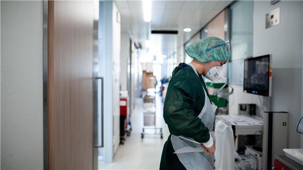 Experten erwarten zunehmend Corona-Fälle Der Personalmangel in deutschen Krankenhäusern könnte im Herbst bei steigenden Coronazahlen zum Problem werden.