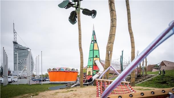 Der Pinguin-Spielplatz vor dem Zoo am Meer in Bremerhaven gehört in unserem Test zu den schönsten der Stadt.