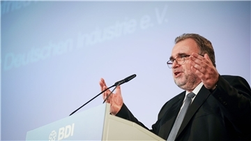Der Präsident des Bundesverbands der Deutschen Industrie (BDI), Siegfried Russwurm, beim BDI-Rohstoffkongress.