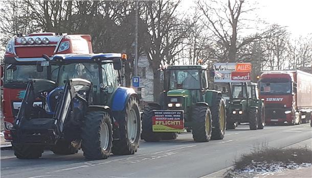 Der Protest von Landwirten auf der Straße, wie hier in Zeven, findet Unterstützer auch in anderen Branchen.