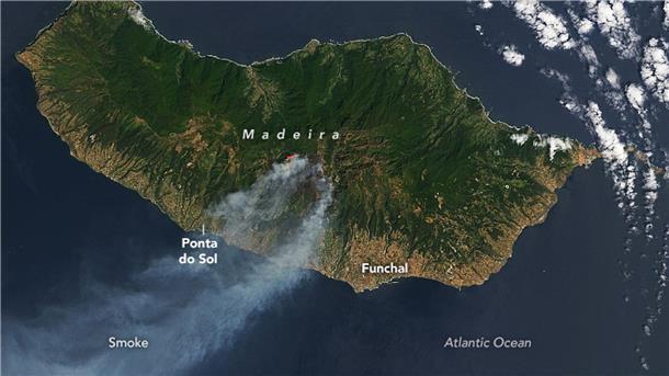 Der Rauch der Waldbrände zieht über die Insel Madeira. Zuvor war Portugal in diesem Sommer von größeren Waldbränden verschont geblieben.