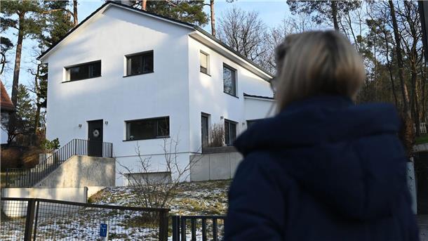 Familie darf hoffen: Grundstücksstreit wird neu verhandelt Der Rechtsstreit um dieses Haus geht weiter. (Archivbild)
