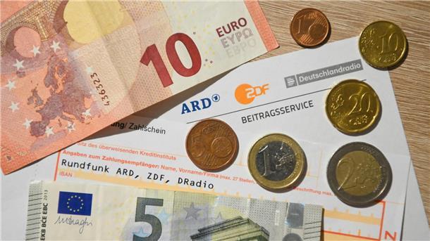 Rundfunkbeitrag soll auf 18,94 Euro steigen Der Rundfunkbeitrag soll auf 18,94 Euro steigen.