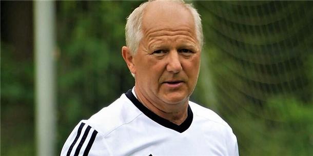 Der scheidende Gerald Gerber gibt im Sommer nach sieben Jahren das Trainer-Amt beim TSV Stotel an Lüder Knoop ab.