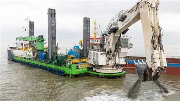 Nassbagger im Einsatz