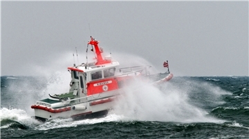 Der Seenotrettungskreuzer „Eugen“ gehört zur Flotte der Deutschen Gesellschaft zur Rettung Schiffbrüchiger (DGzRS). Er ist auf Norderney stationiert. Insgesamt gab es 1720 Einsätze im Jahr 2020.