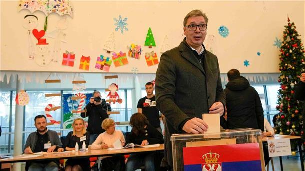 Der serbische Präsident Aleksandar Vucic gilt als Favorit.