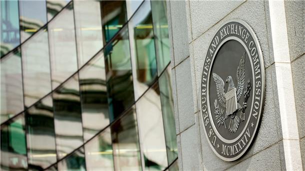 Milliardenstrafe für Finanzfirmen wegen Messenger-Diensten Der Sitz der US-Börsenaufsicht SEC in Washington.