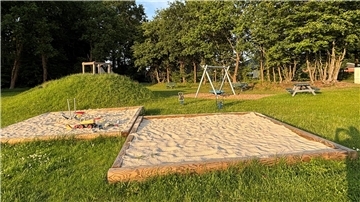 Der Spielplatz im Oeser Neubaugebiet ist fertig. In Volkmarst und Basdahl werden zudem einige Spielplätze modernisiert.